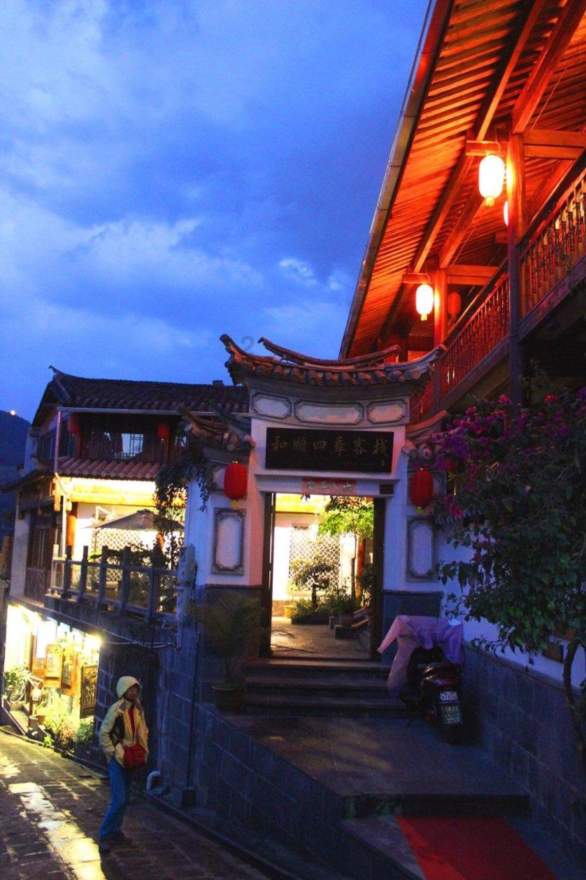 逃离未知丛林
